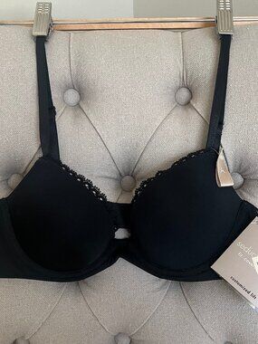*NWT* Calvin Klein Customized Lift, Comfort Fit Bra - Size 34A
